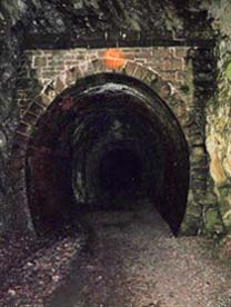 little_tunnel_01s.jpg